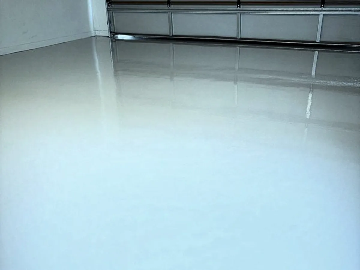 Metallic Epoxy Garage — finished detail