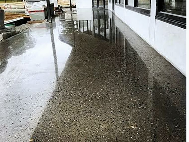 Polished concrete commercial walkway