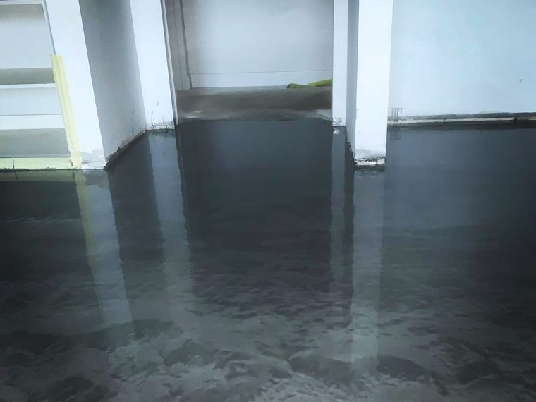 Metallic epoxy floor finish detail